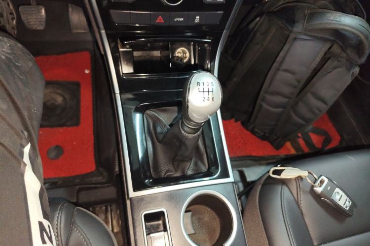 Used Haval H2 2017 Red-Label 1.5T Manual Two-Wheel Drive Comfort Model