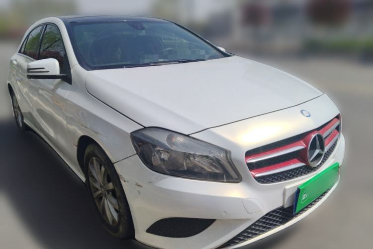 Used Mercedes-Benz A-Class 2013 A 180 Fashion Model Front Right 45 Deg