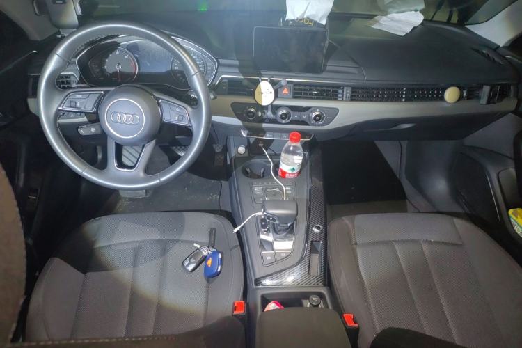 Used Audi A4L 2019 40 TFSI Ambition China VI
