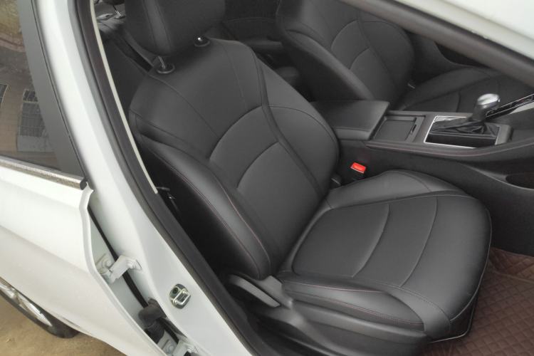 Used Roewe i5 2023 1.5L CVT Luxury Edition