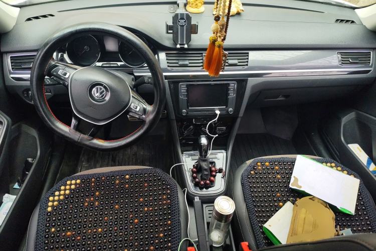 Used Volkswagen C-TREK 2017 230TSI DSG Comfort Version
