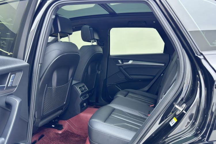 Used Audi Q5L 2023 40T Luxury Dynamic Model
