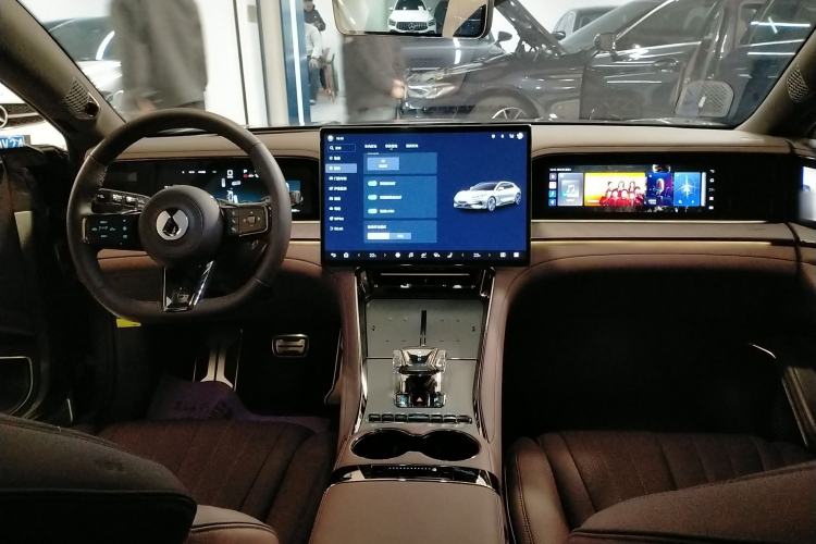 Used Denza Z9GT 2024 1100 4x4 Ultra First Edition