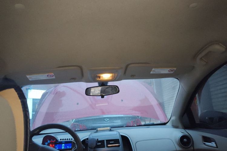 Used Chevrolet Aveo Sonic 2011 Sedan 1.4L Manual Transmission SE
