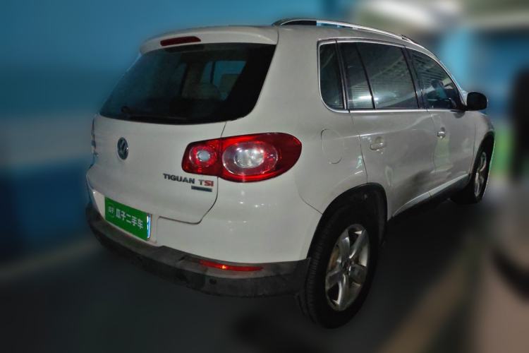 Used Volkswagen Tiguan 2010 1.8TSI Automatic All-Wheel-Drive Elite Edition Rear Right 45 Deg
