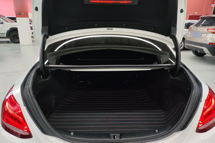 Used Mercedes-Benz C-Class 2017 Facelift C 200 L Sport Edition Trunk