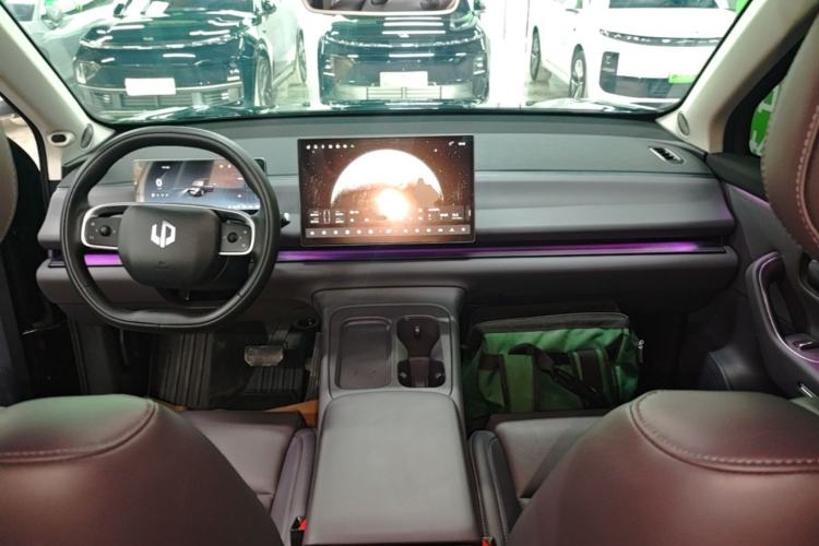 Used Leapmotor C10 2024 530 Comfort Edition Center Console