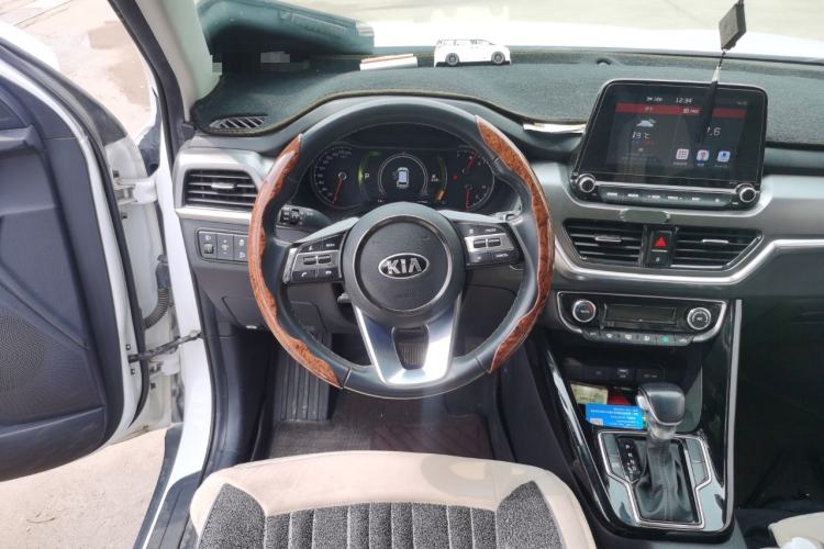 Used Kia Sportage R 2019 2.0L Automatic Smart Luxury Edition Steering Wheel