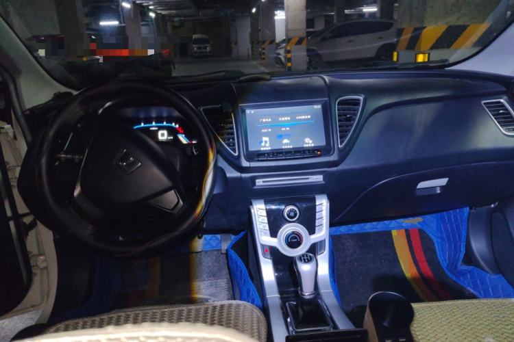 Used Luxgen 5 2013 1.8T Manual Deluxe Model