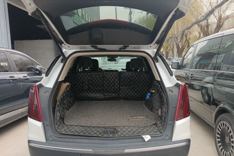 Used Cadillac XT5 2018 25T Luxury Model
