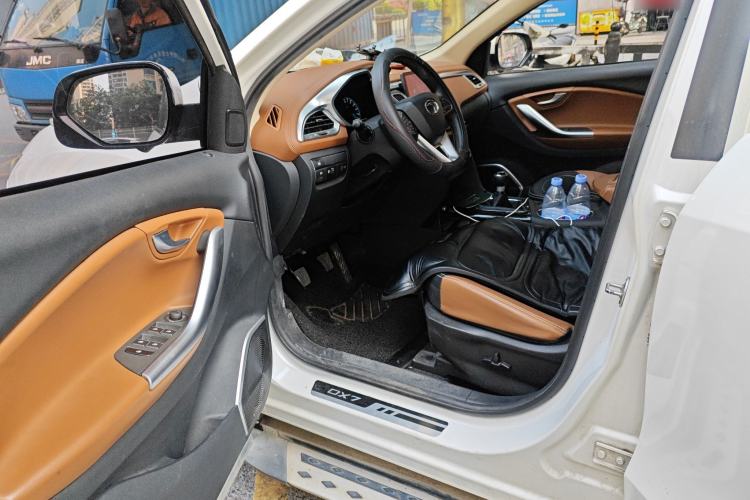 Used Soueast DX7 2018 1.5T Manual Luxury Model Driver Seat