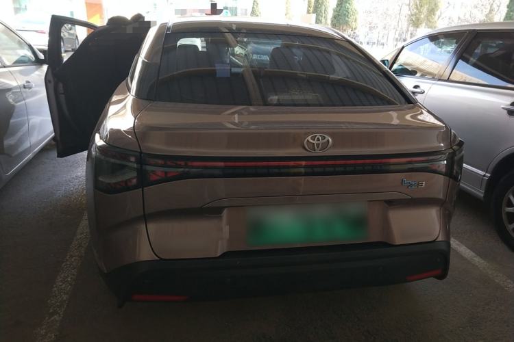 Used Toyota bZ3 2023 616 km Long-Range Premium Rear