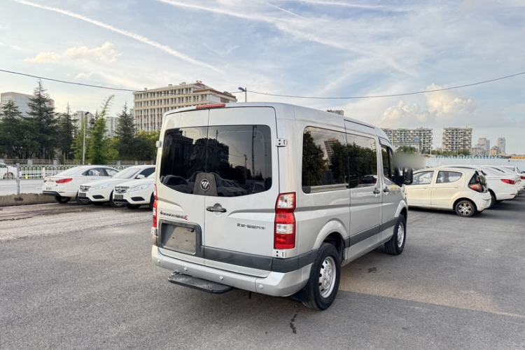 Used Foton Toano 2020 2.5T Manual Tongtu Short Wheelbase Flat Roof 5/6/7-Seater 4J25TC3