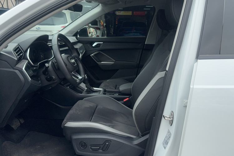 Used Audi Q3 2023 35 TFSI Fashion Dynamic Model (1.4T) Interior 1