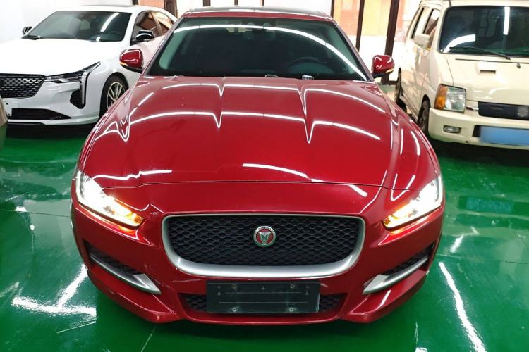 Used Jaguar XE 2017 2.0T 200 PS R-Sport

