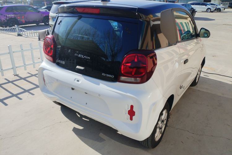 Used Roewe Clever 2022 311km QiQi BoBo Edition Rear Right 45 Deg