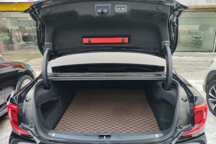 Used Volvo S90 2023 B5 Zhiyuan Luxury Edition