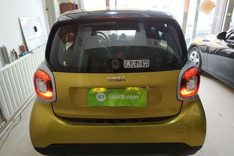 Used smart fortwo 2015 1.0L 52 kW Hardtop Passion Edition