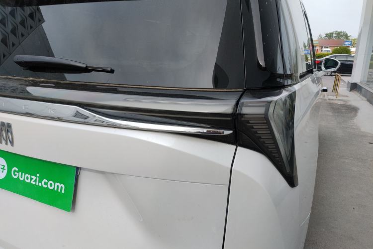 Used Buick GL8 2026 Model Lu Zun Luxury Edition Right Rear Taillight