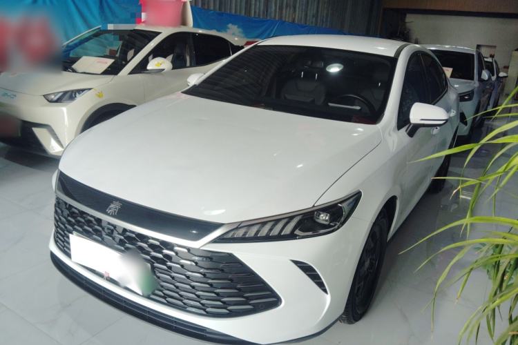 Used BYD Qin PLUS 2025 DM-i Smart Drive 55KM Leading Model