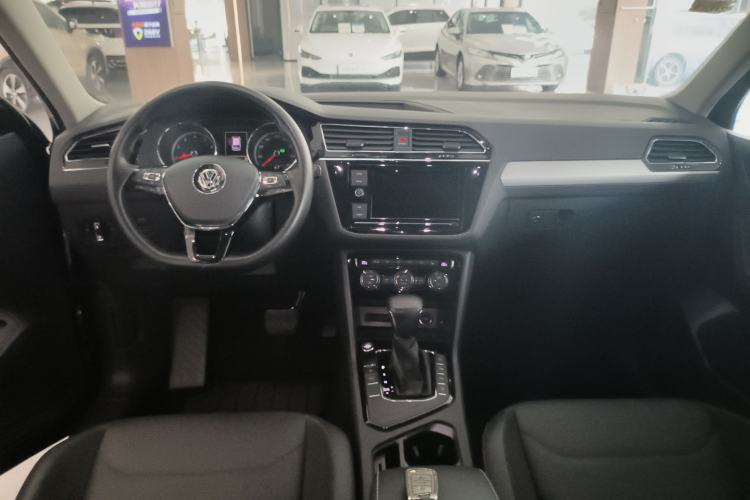 Used Volkswagen Tiguan L 2019 330TSI Automatic Two-Wheel Drive Smart Luxury Version China V Emission Standard