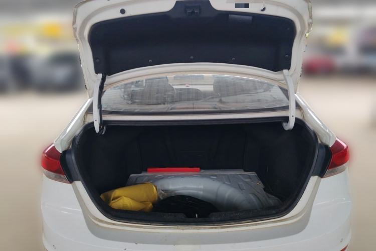 Used Hyundai Elantra (6th Generation / Lingdong) 2016 1.6L Automatic ZhiXuan – Elite Version