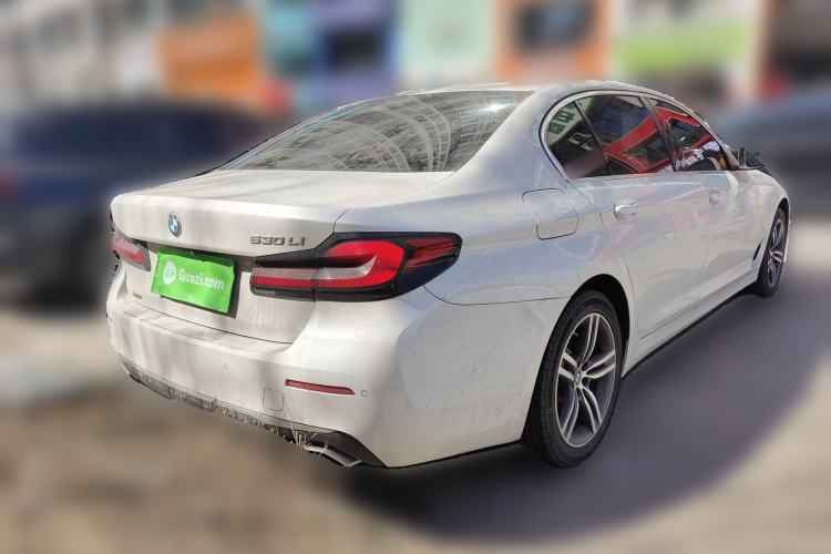 Used BMW 5 Series 2022 Second Facelift 530Li xDrive Luxury Package Rear Right 45 Deg