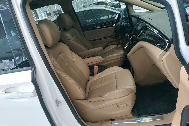 Used Buick GL8 2017 ES 28T Flagship Model China V Standard
