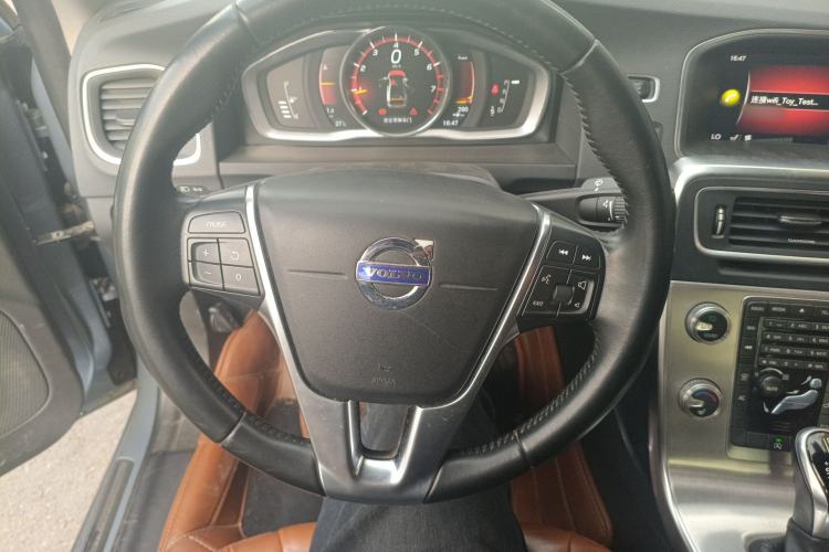 Used Volvo S60 2017 S60L T4 Smart Range Edition
