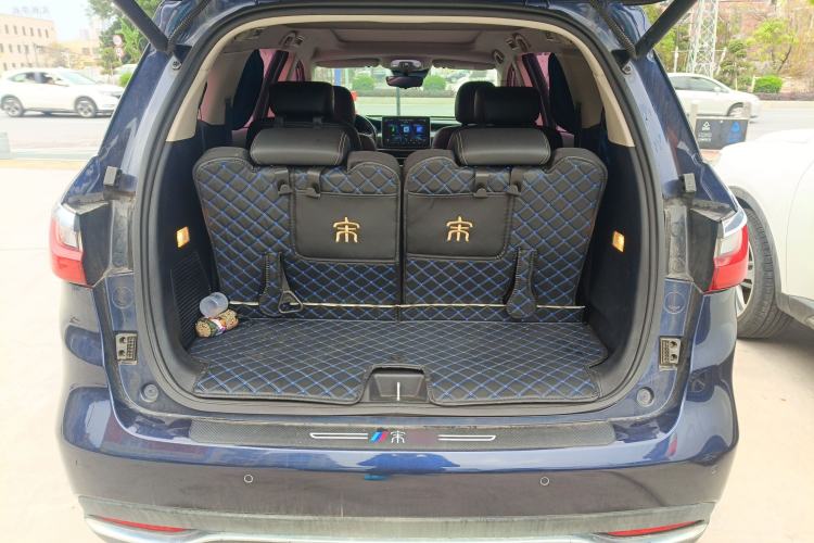 Used BYD Song MAX 2019 1.5T Automatic SmartConnect ZhiLian RuiDong Edition with 6 Seats China VI Standard