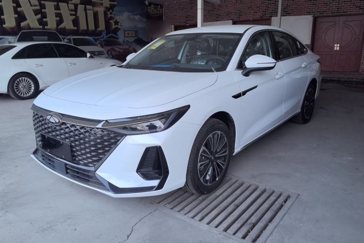 Used Chery Fengyun A8 2025 Model 70km Standard Version