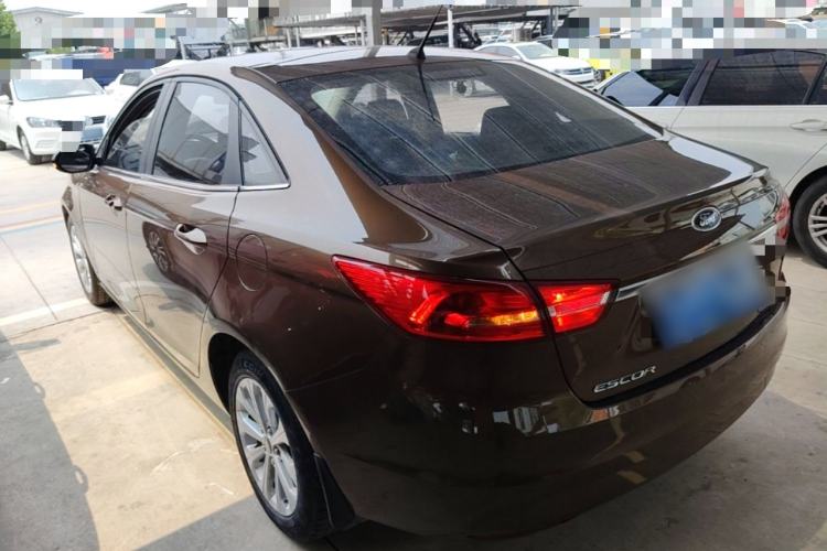 Used Ford Escort 2015 1.5L Manual Fashion Edition
