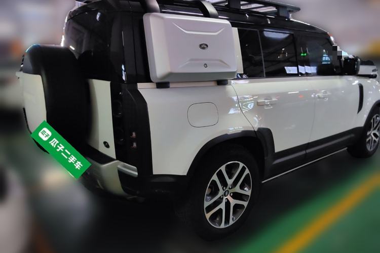 Used Land Rover Defender 2023 Facelift 110 3.0T P400 Dark Edition
