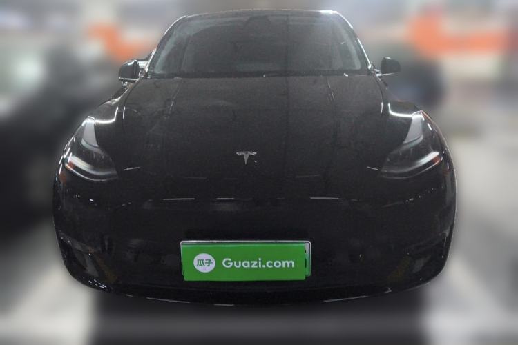 Used Tesla Model Y 2023 Long-Range All-Wheel-Drive Version

