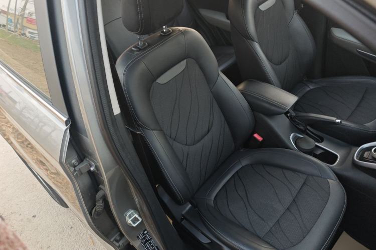 Used Baojun 510 2017 1.5L Automatic Fashion Model
