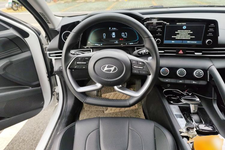 Used Hyundai Elantra 2023 1.5L CVT GLX Elite Edition
