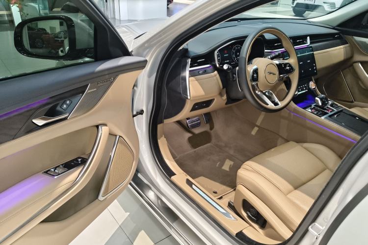 Used Jaguar XFL 2024 2.0T P250 Two-Wheel Drive Prestige Luxury Edition
