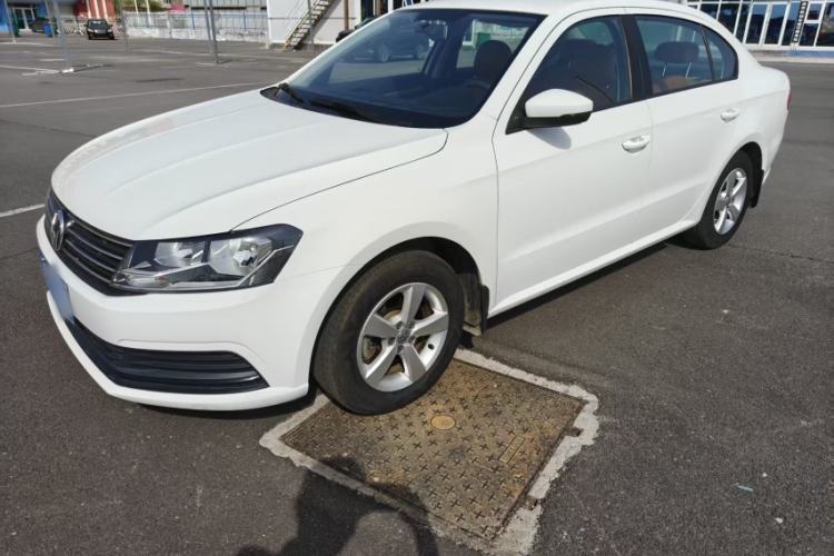 Used Volkswagen Lavida 2015 1.6L Manual Fashion Edition
