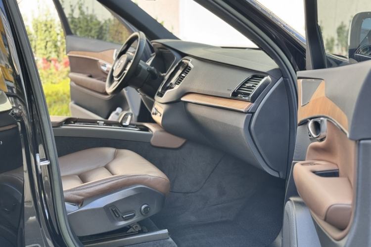 Used Volvo XC90 2022 B6 Zhiyi Luxury Edition 7-Seater