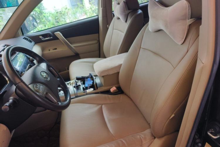 Used Toyota Highlander 2009 2.7L Two-Wheel Drive 5-Seater Sport Edition Left Front Seat