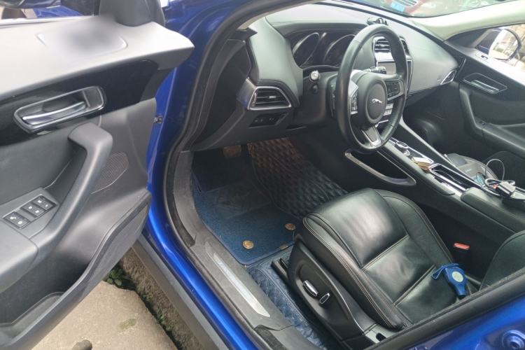 Used Jaguar F-PACE 2020 2.0T Urban Deluxe Edition
