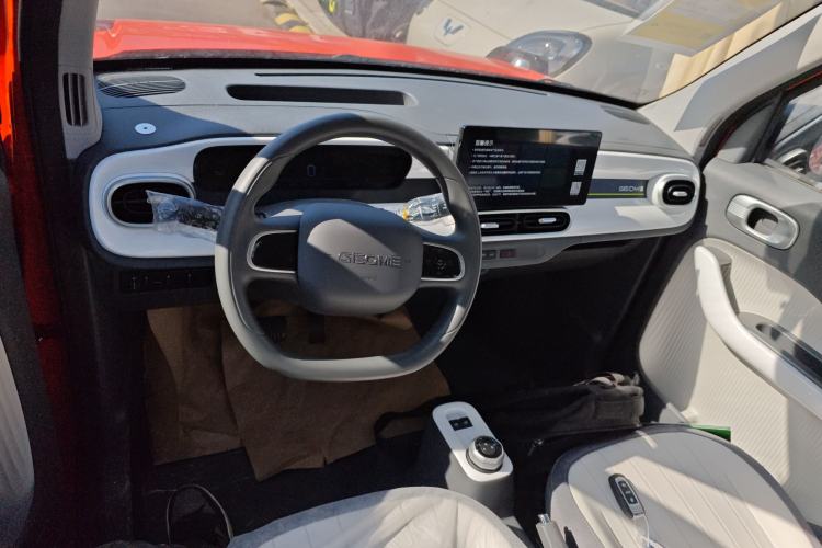 Used Geely Galaxy Panda 2025 210km Panda Rider Interior 2