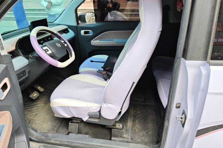 Used Chery QQ Ice Cream 2024 Youth Edition 205km Milkshake