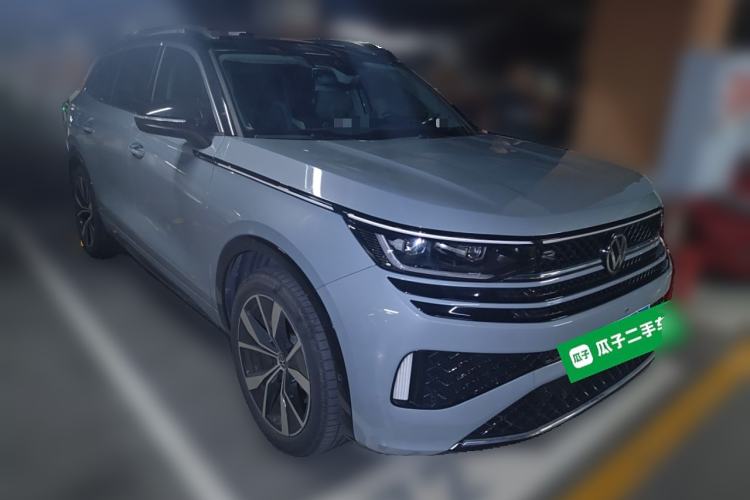 Used Volkswagen Tavendor 2024 380TSI All-Wheel-Drive R-Line Ambition Edition
