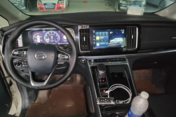 Used GAC Trumpchi M8 2021 Lingxiu Series 390T Deluxe Edition Center Console