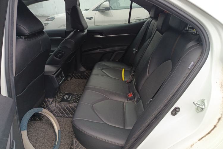 Used Toyota Camry 2021 2.5G Luxury Edition
