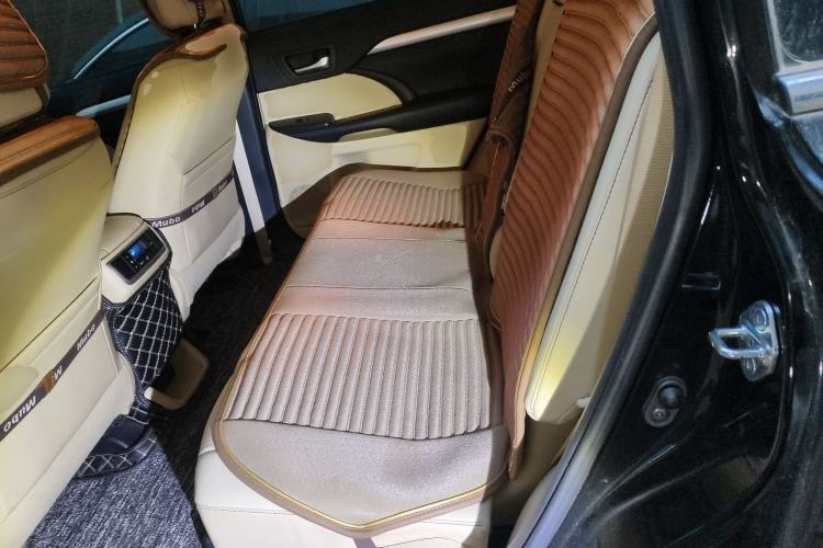 Used Toyota Highlander 2018 2.0T Two-Wheel Drive Elite Version 5 Seats China VI Standard