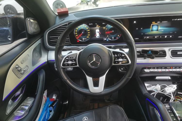 Used Mercedes-Benz GLE Coupe 2020 GLE 350 4MATIC Coupe SUV Luxury Model Steering Wheel