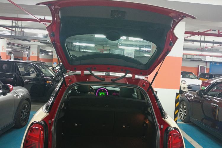 Used MINI MINI 2019 1.5T COOPER Artist Five-Door Edition
