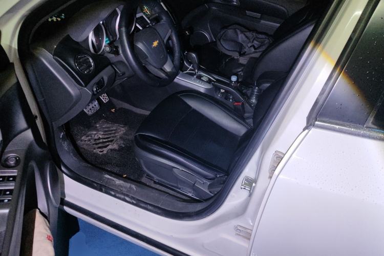 Used Chevrolet Cruze 2012 1.8L SE AT Left Front Seat